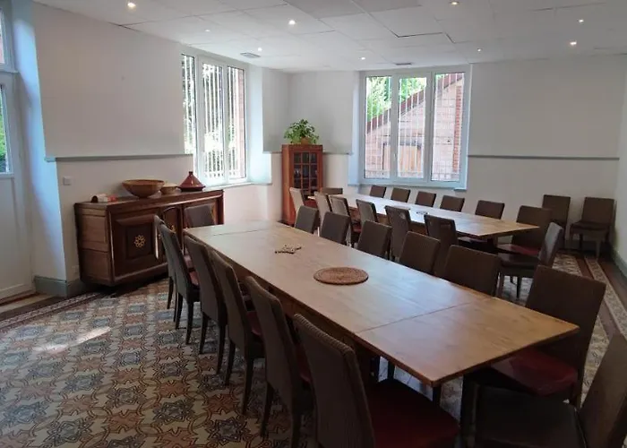 Les D'hotes De La Bastide Du Puech 住宿加早餐酒店 Cransac